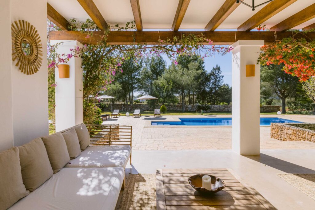 Ibiza Villas 2000 villa tegui-covered terrace